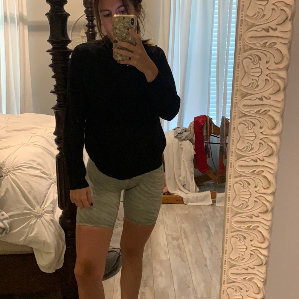 100% cashmere sweater